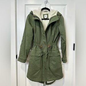 Women’s Gap Army Green Sherpa-lined Utility Parka